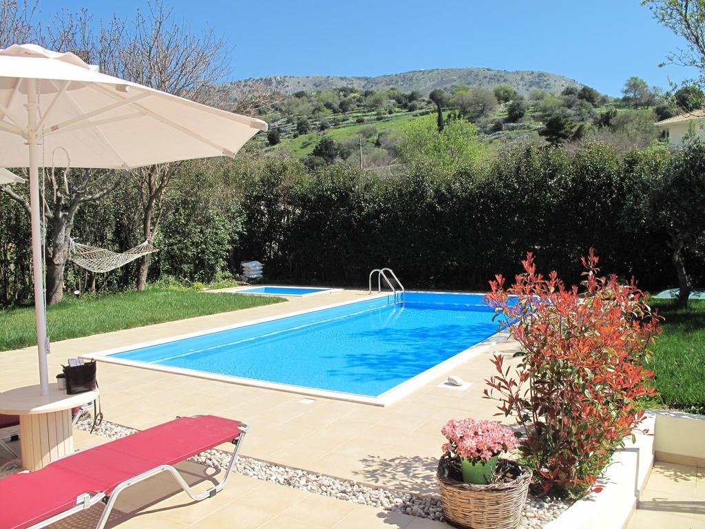 Exanthia Villas Esterno foto