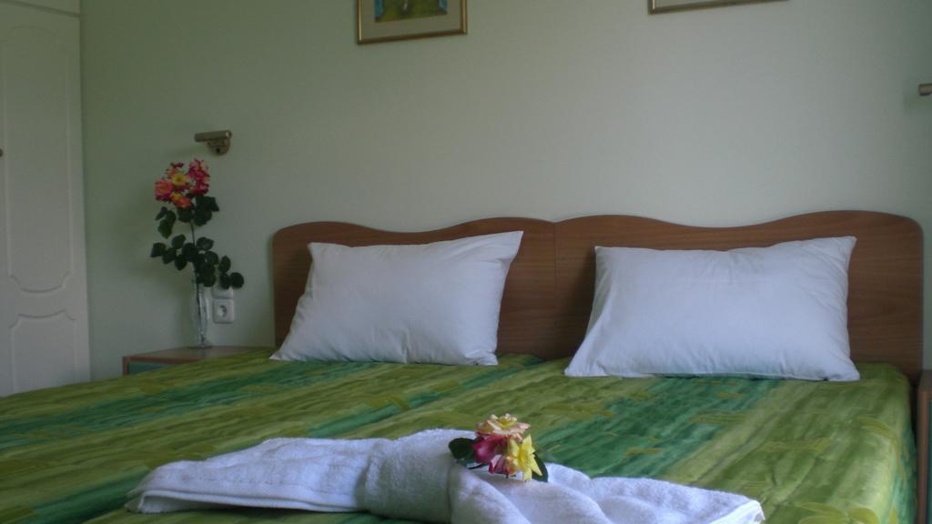 Exanthia Villas Camera foto